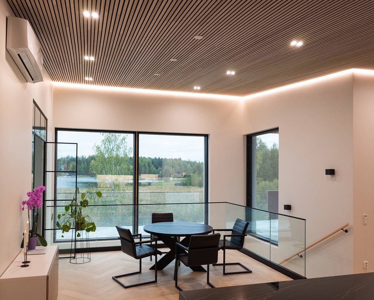 Stylové variabilní osvětlení lze naprogramovat na požadovanou úroveň pomocí automatizace KNX. © LedStore.fi
